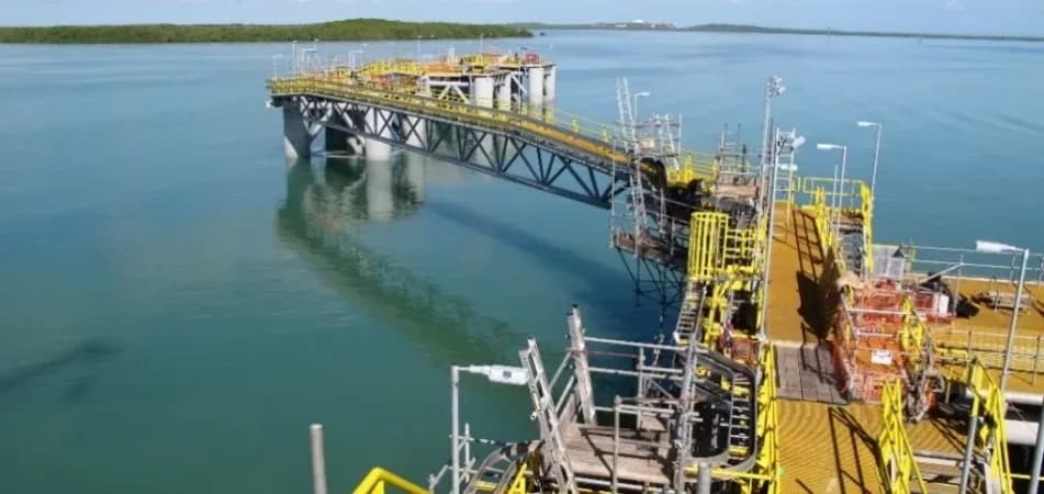 Ichthys Product Loading Jetties And Module Offloading Facility